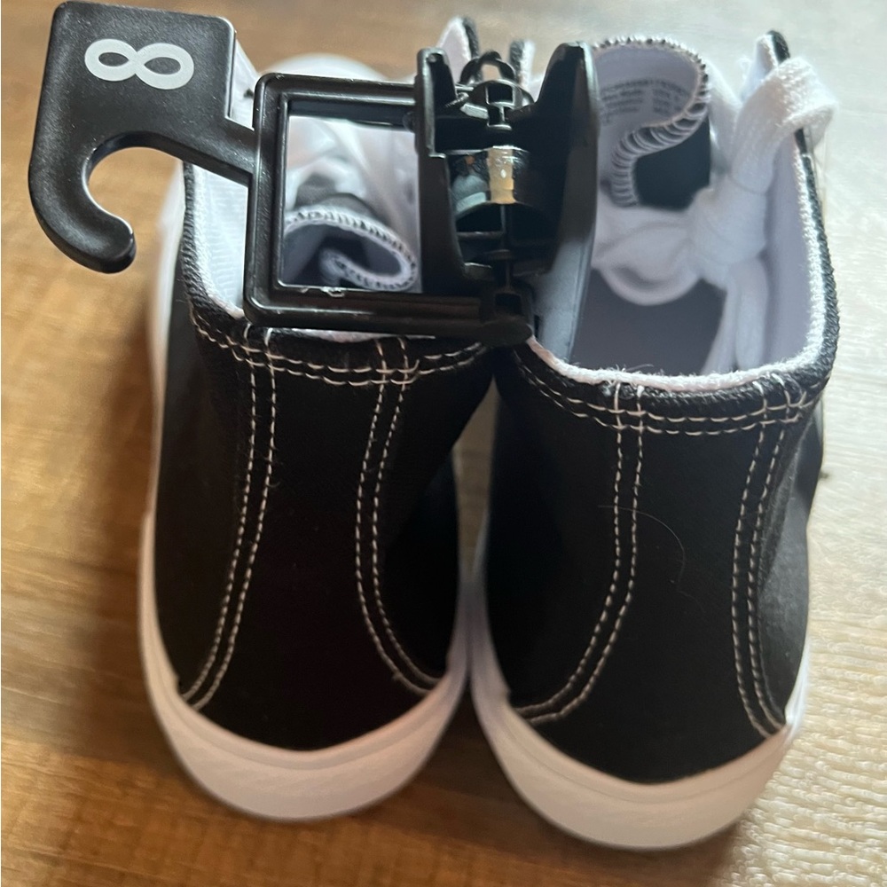 Black and White Platform Lace Up Hi-Top Canvas Sneakers. NWT. Women’s Size 8 - Picture 7 of 15